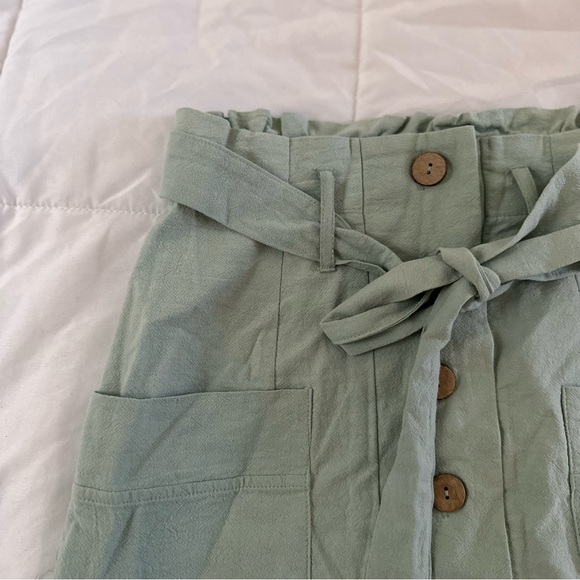 Mini Skirt - Picture 4 of 4